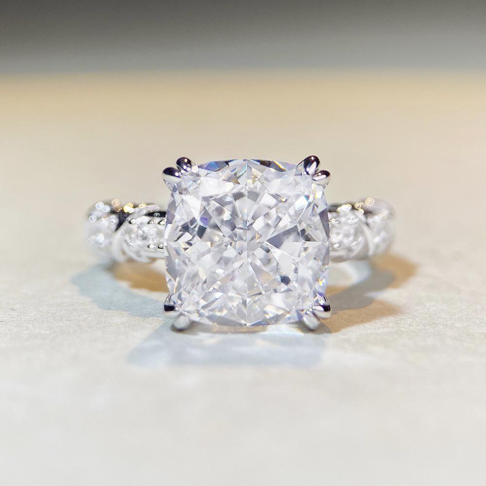 Exquisite S925 Silver Square Sugar High Carbon Diamond Women's Ring with Aquamarine Accent - Bold European/American Style.