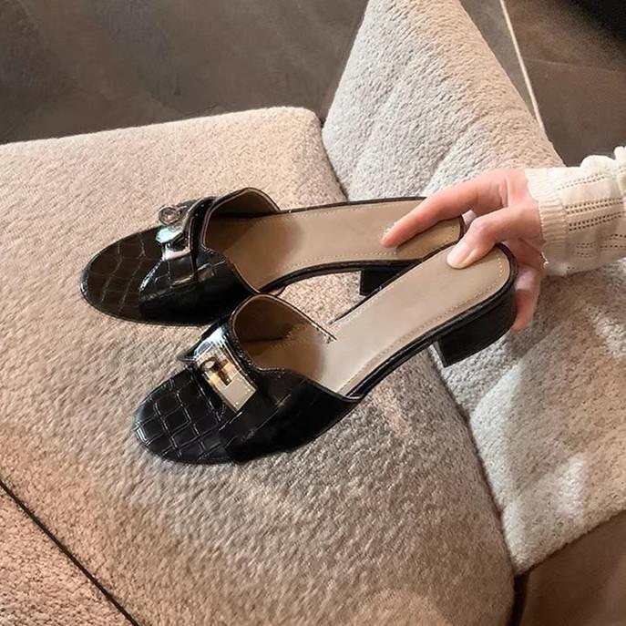Buty antypoślizgowe na grubej podeszwie, Kapcie, Sandały damskie