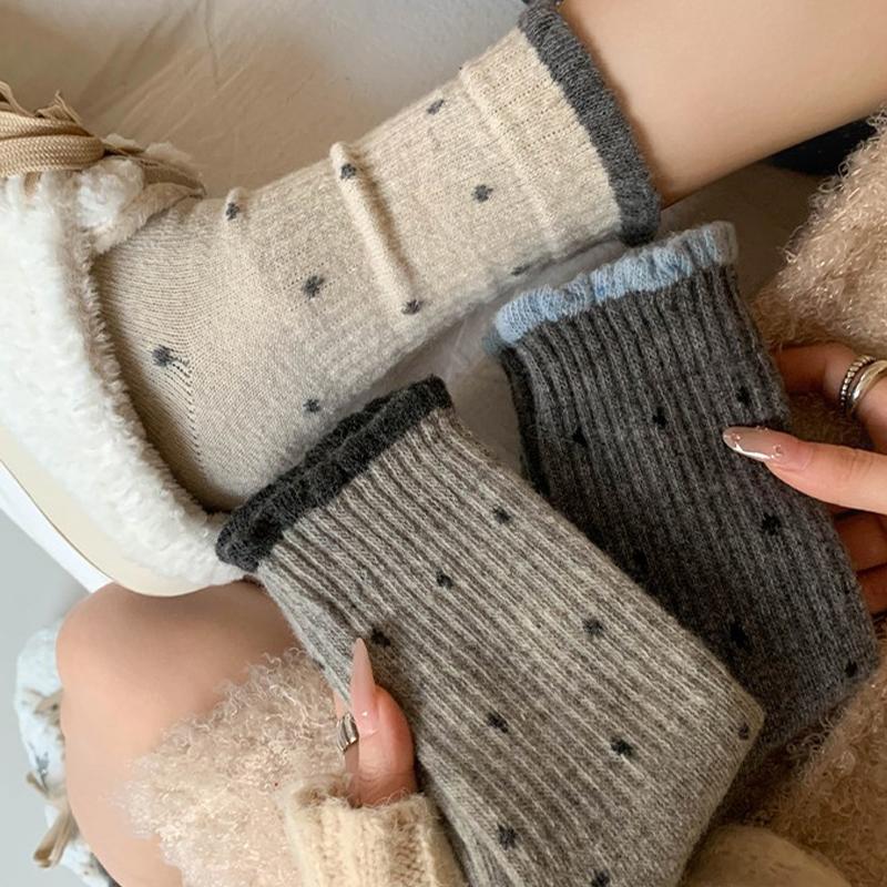 Autumn And Winter Women'S Thick Dopamine Warm Mid-Calf Socks With Lace And Polka