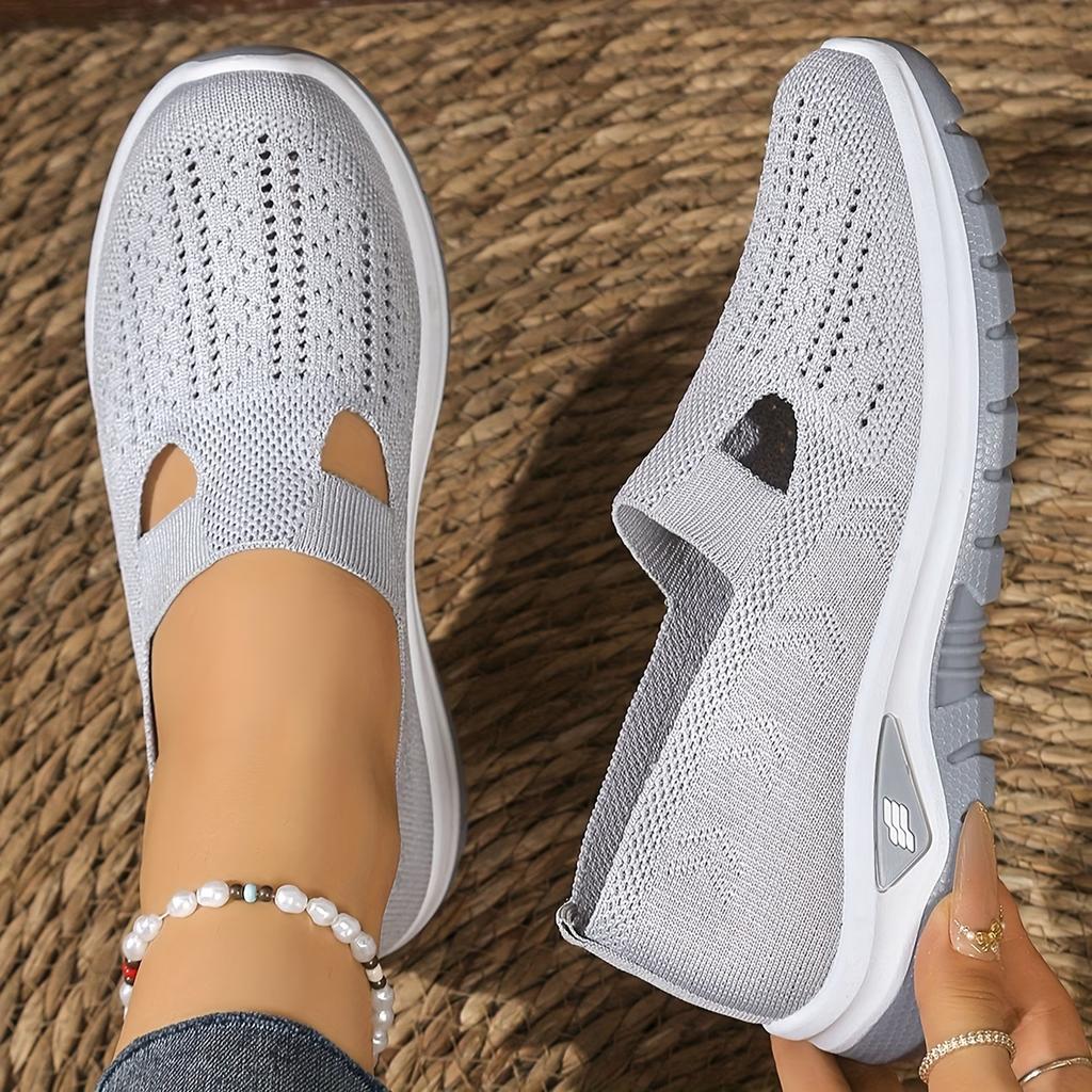 Breathable Mesh Slip-On Flat Sports Shoes for Women, Lightweight and Comfortable Casual Footwear Suitable for Parks, Summer Vacations, Women Shoes