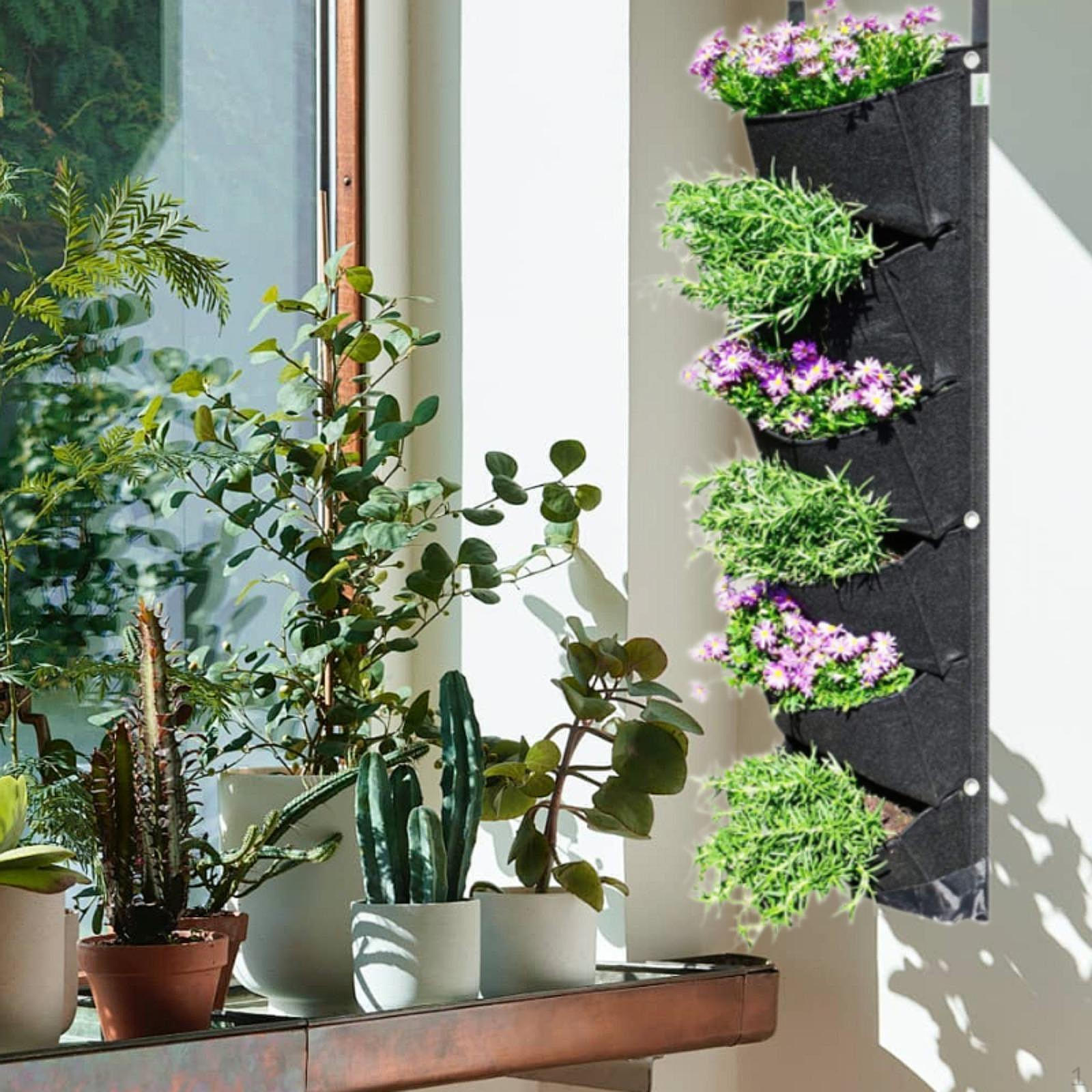 

Вертикальний підвісний кашпо для вуличних рослин чорний