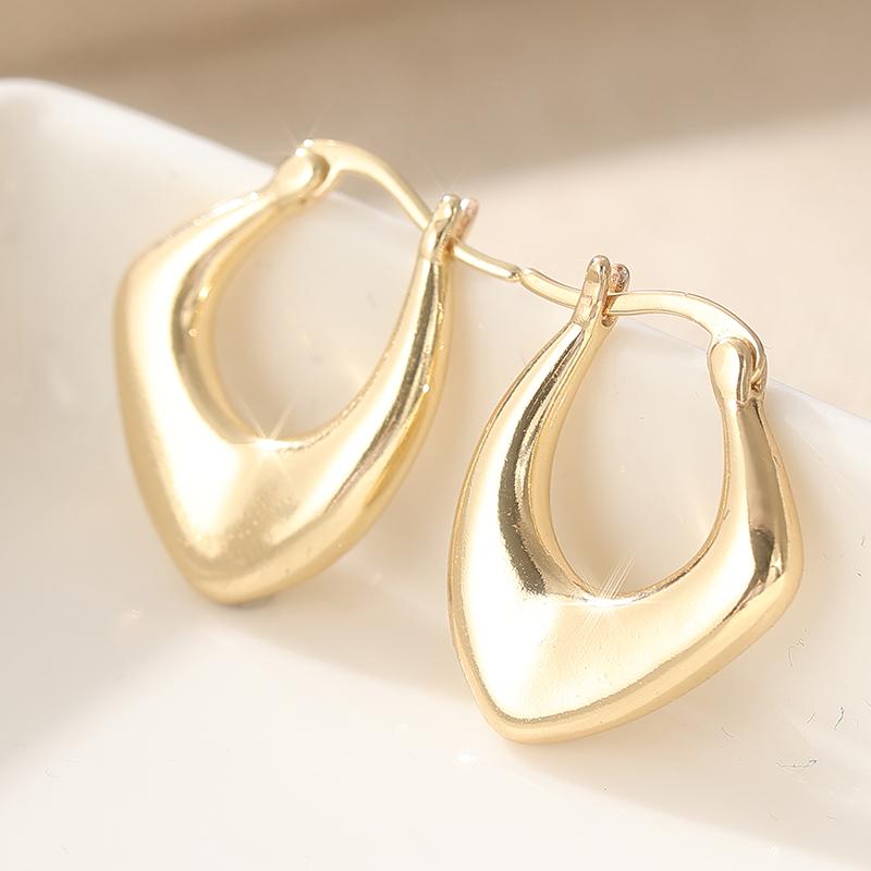 Simple  Silvery and Golden Plated Irregular Hoop Earrings Women Classic Versatile Daily Party Jewelry Accessories Crafts