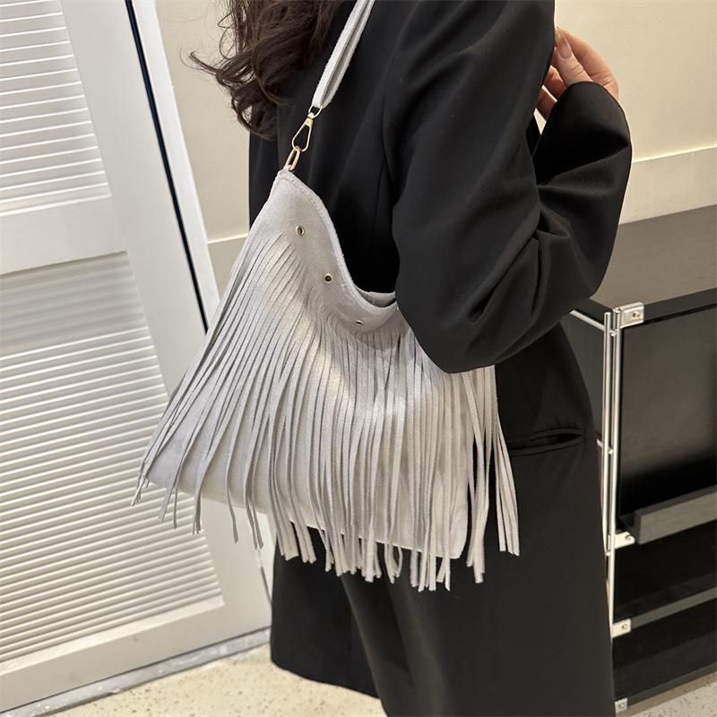 Retro Ethnic Tassel Tote Bag - Large Capacity & Versatile Crossbody for Autumn 2025