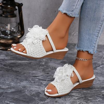 Novos Sapatos Femininos de Verão 2024 Moda Cor Sólida Bico Aberto Chinelos Femininos Tamanho Grande Plataforma Florida Sapatos de Praia Femininos