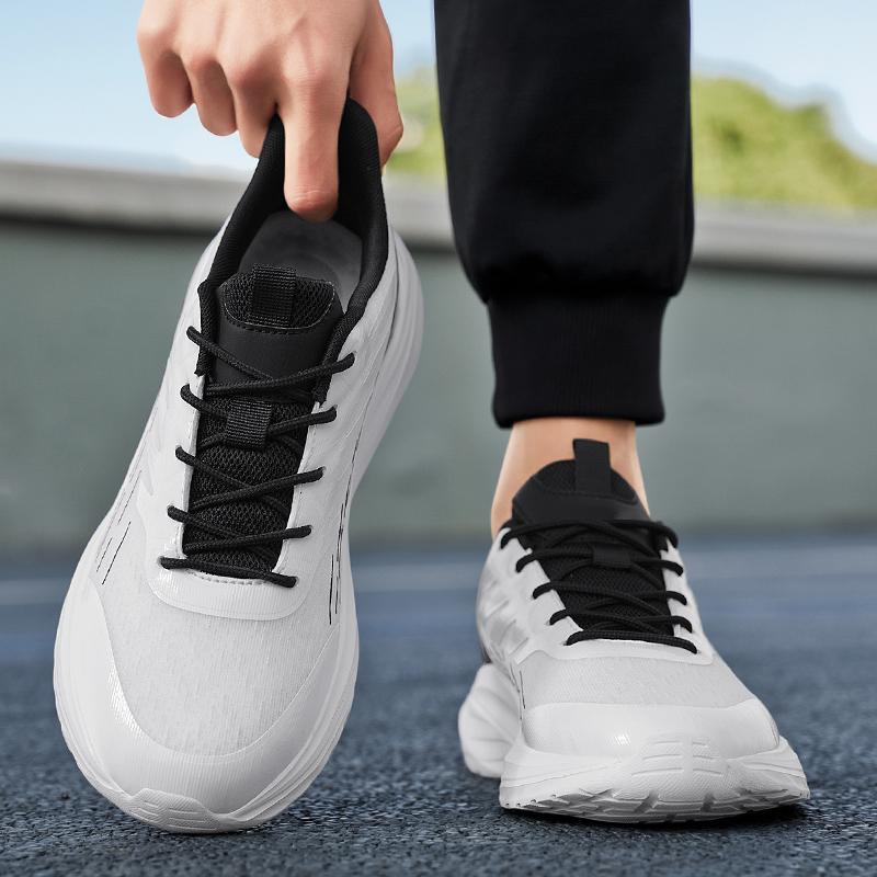 Men’s Black Sports Shoes White Running Sneakers Summer Breathable Shoes Students Large Size Jogging Shoes Light Weight
