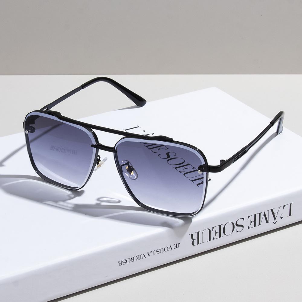 Fashion Square Sunglasses Men Vintage Big Frame Women Gradient Lens Sun Glasses Luxury Brand Metal Punk Eyewear