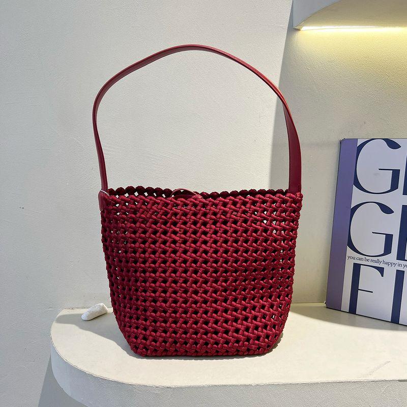 

Fashion Hollowed-out Woven Bucket Bag Large Capacity Underarm Bag Women s 2025 New Arrival All-Match Commute Mother and Child Bag Shoulder Bag Wine Red (In Stock)