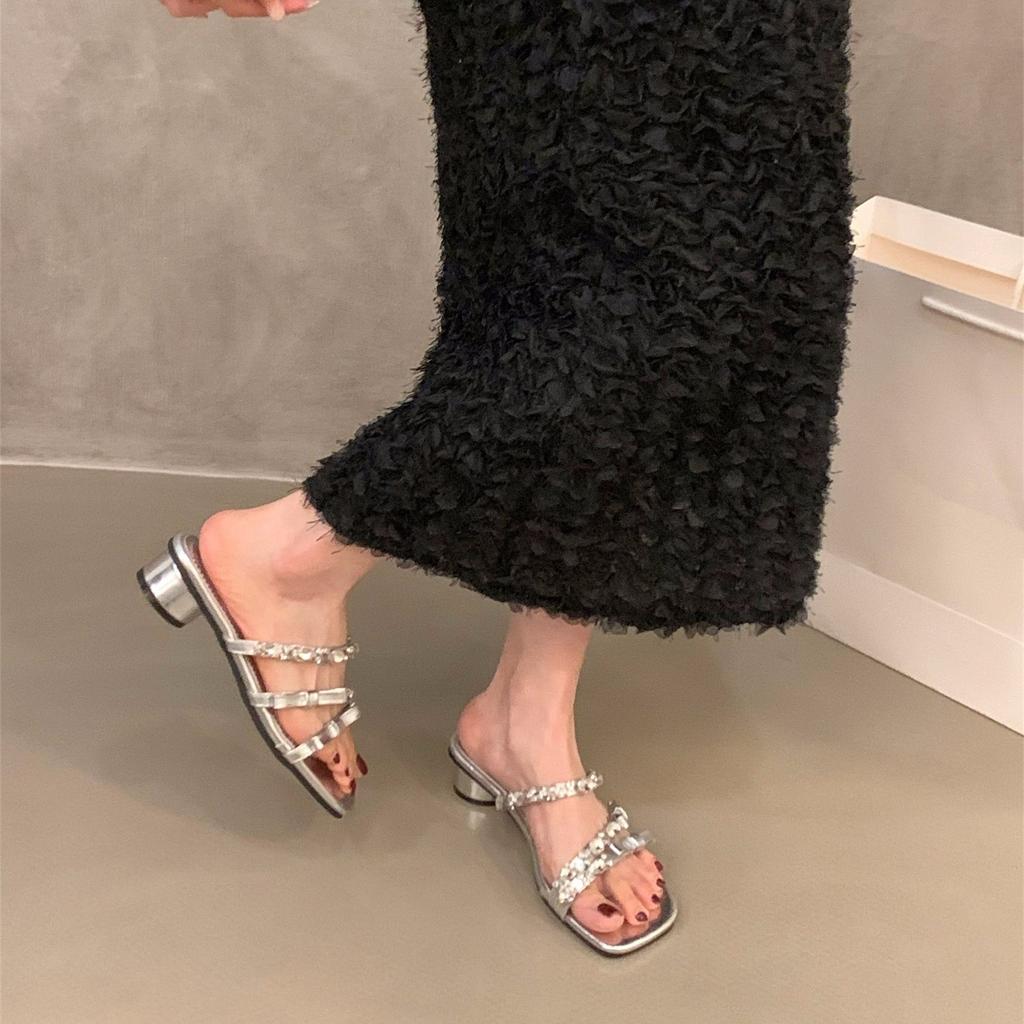 Temperament silver French small cool slippers fairy shoes fashion wear 2025 new summer thick heel rhinestone sandals