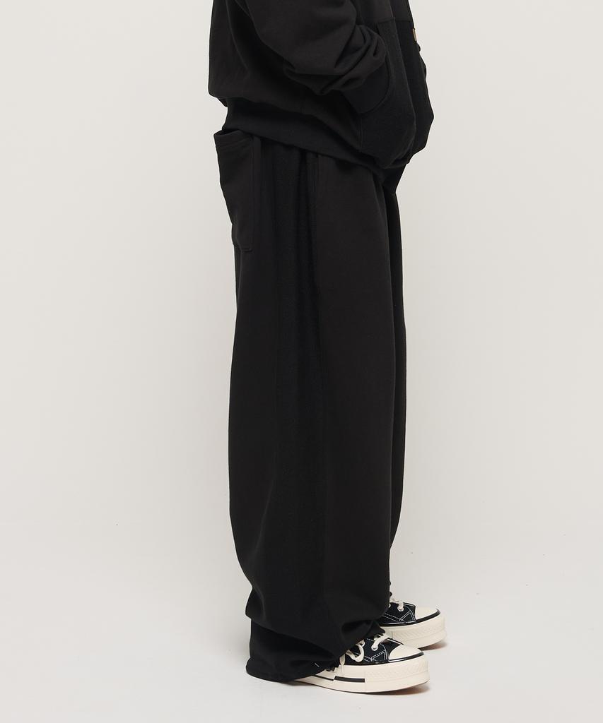 CARGOBROS Y2K Style Basic Oversized Training Pants (Black)