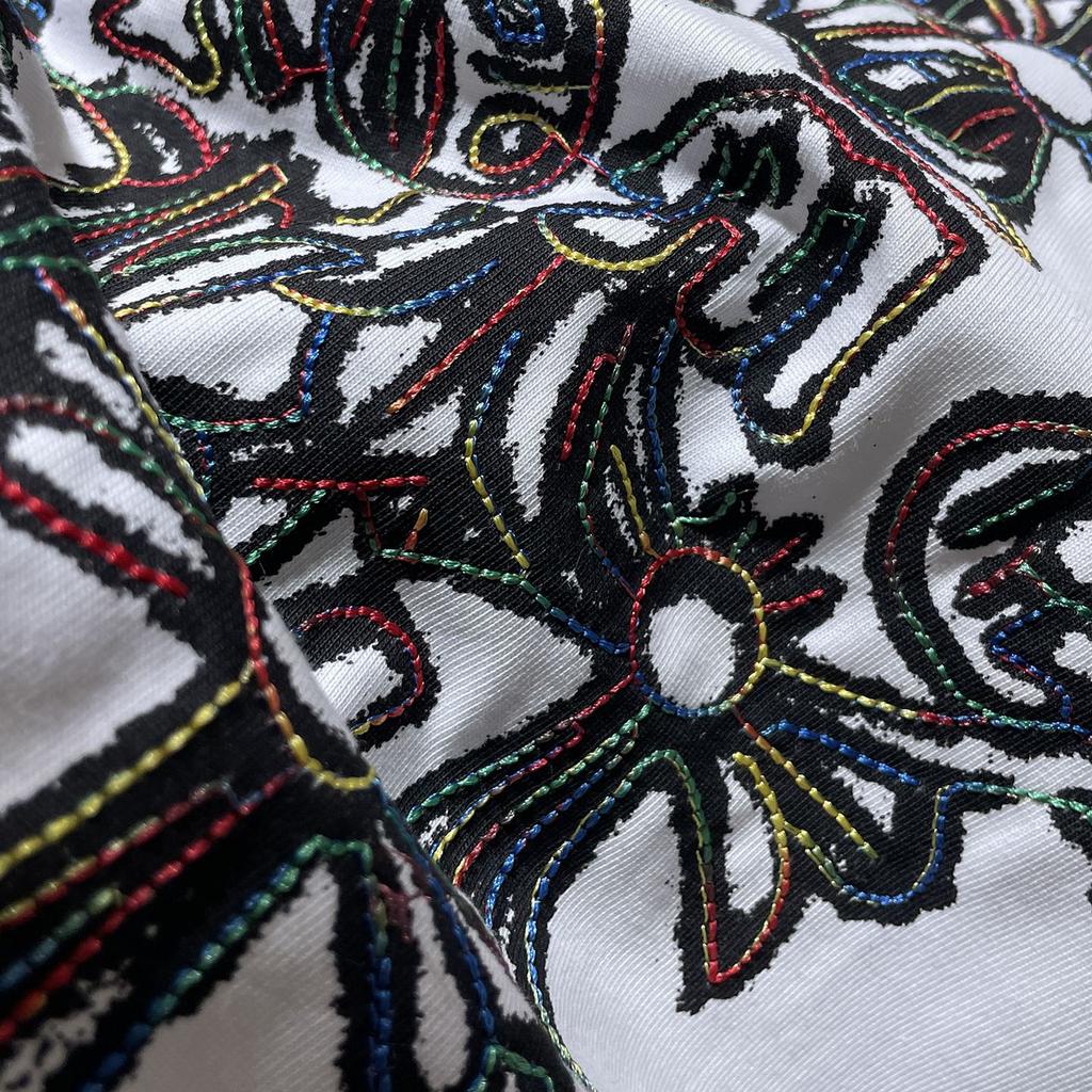 GZ-8952 CHROME HEARTS 2025 Léto Nové Vysoce Kvalitní Bavlna Kulatý Výstřih Volné Velká Velikost Pánské a Dámské Tričko Pár Tričko