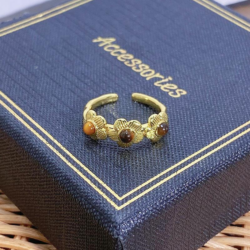 Medieval Imitation Tiger'S Eye Stone Flower Personalized Retro Opening Ring Niche High-End Light Luxury Personalized Ring Woman