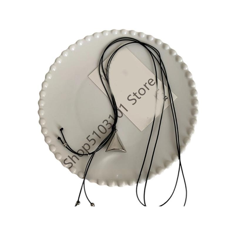 

Women s Fashion Minimalist Triangular Pendant Necklace Featuring Adjustable Leather Cord Copper for Everyday срібний