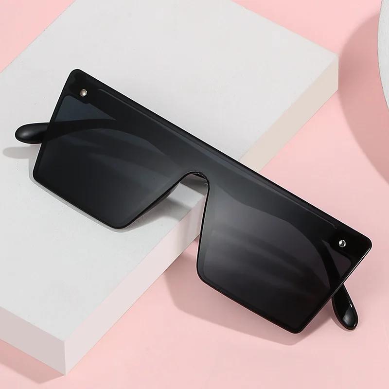 New Square Oversized Sunglasses Women Big Frame Sun Glasses Lady Classics Vintage Rectangle Eyewear UV400 Oculos De Sol