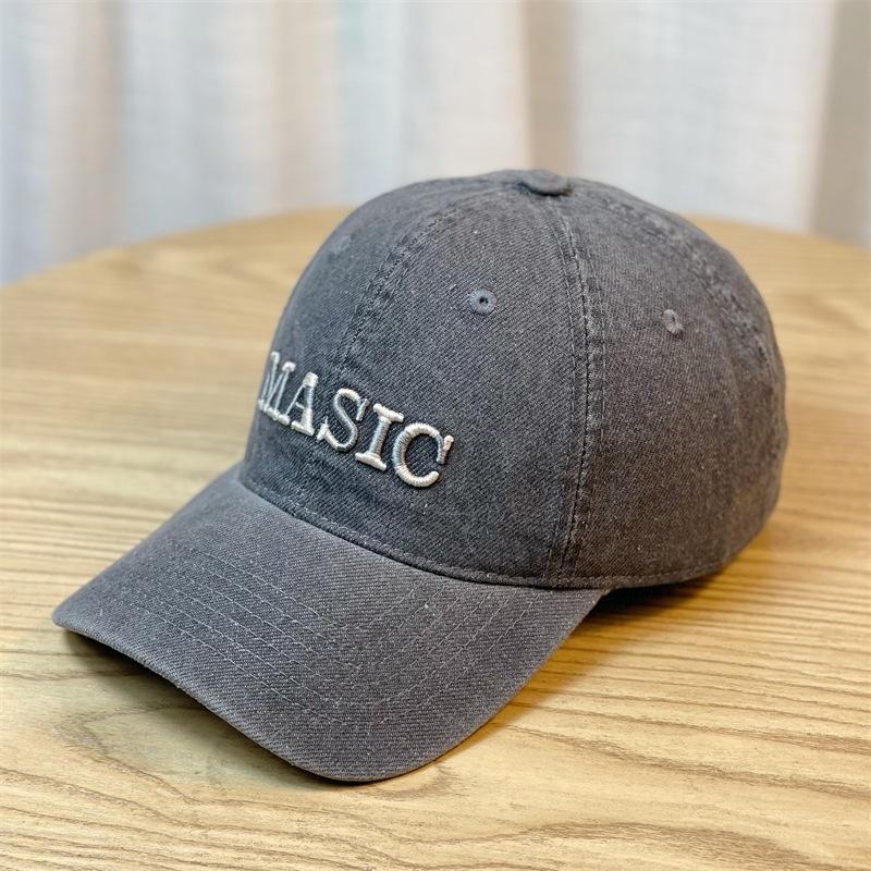 

Весенне-осенняя новая шляпа с вышивкой букв для мужчин и женщин. Универсальная бейсболка. Модная. Простая бейсболка. Мягкий верх. 54-60Cm