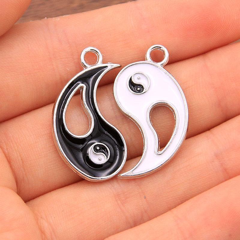 16x27mm Alloy Tai Chi Bagua Pendant - Black & White K Oil Drop Charm