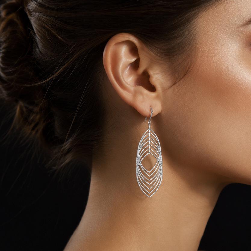 Exaggerated 3D Flower Pearl Earrings: Light Luxury, High-End Metal Style Studs