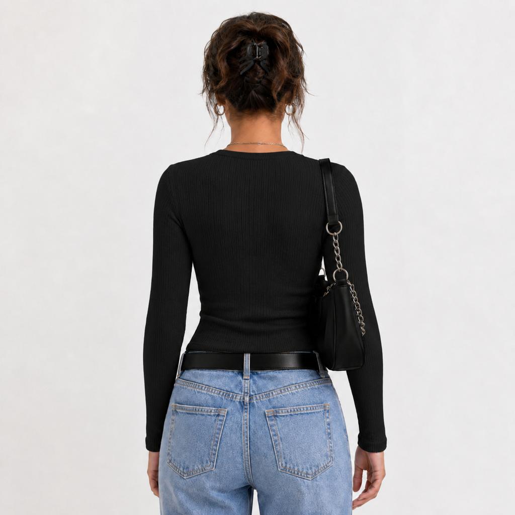 Knitted base shirt for women in spring and , with temperament and atmosphere, slanted collar top, moderate length, long sleeves