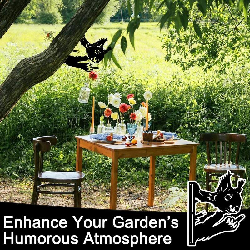 Peeking Squirrel Metal Garden Ornaments Outdoor, Funny Animal Metal Sign with Cheeky Hand Gesture, Rustic Yard Art Decor