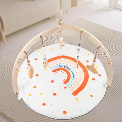 Spielzeug für Neugeborene – Rasseln & Mobiles