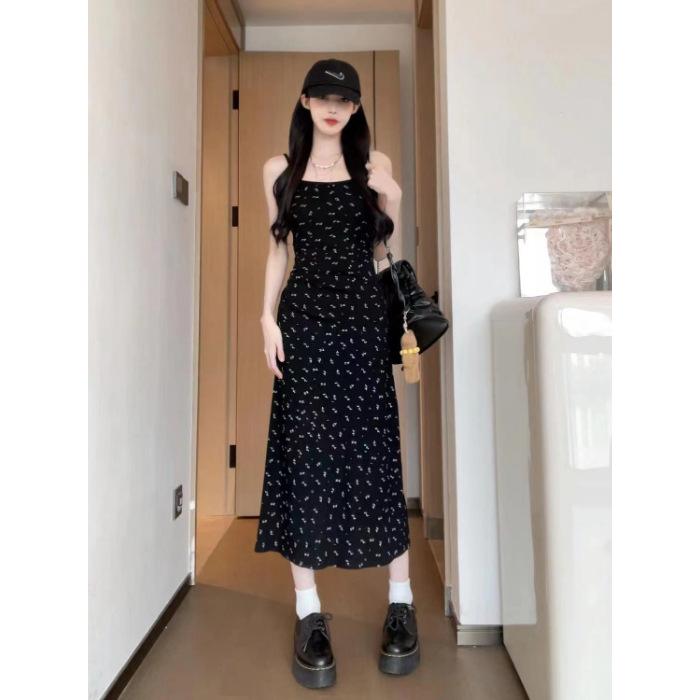 Black suspender floral dress women's early spring new super good-looking hot girl small waist and thin skirt