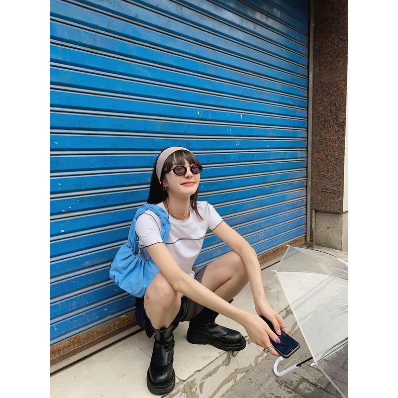 

In Stock] Mona Short T-shirt Female Summer Fashion High Waist Crop Top Internet Hot Top Wind Slim Looking Tight-Fitting Solid Color Short Sleeve White. M/within 55.00kg M/within 55.00kg ona size