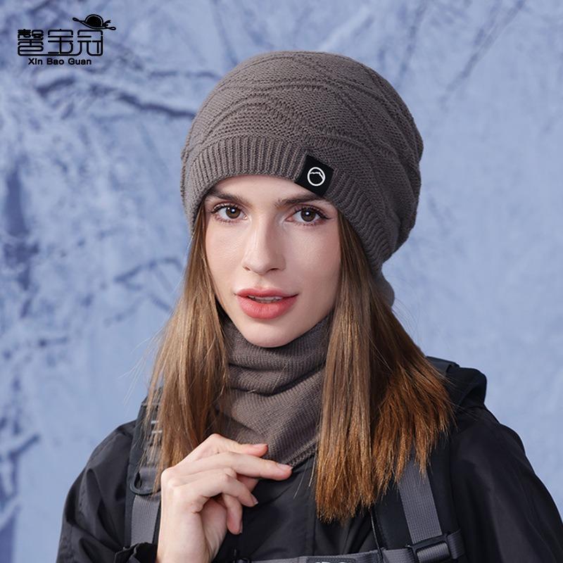 Winter hat, scarf, two-piece cover, women's outdoor velvet, thermal ear protector, muff, knitted wool hat.