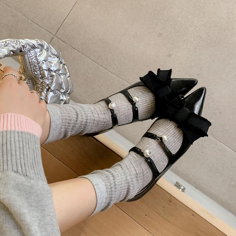 

New leather fashion single shoes women s pointed head low heel non-slip soft sole sheepskin women s shoes over feet large size four-season small leat 40 чёрный