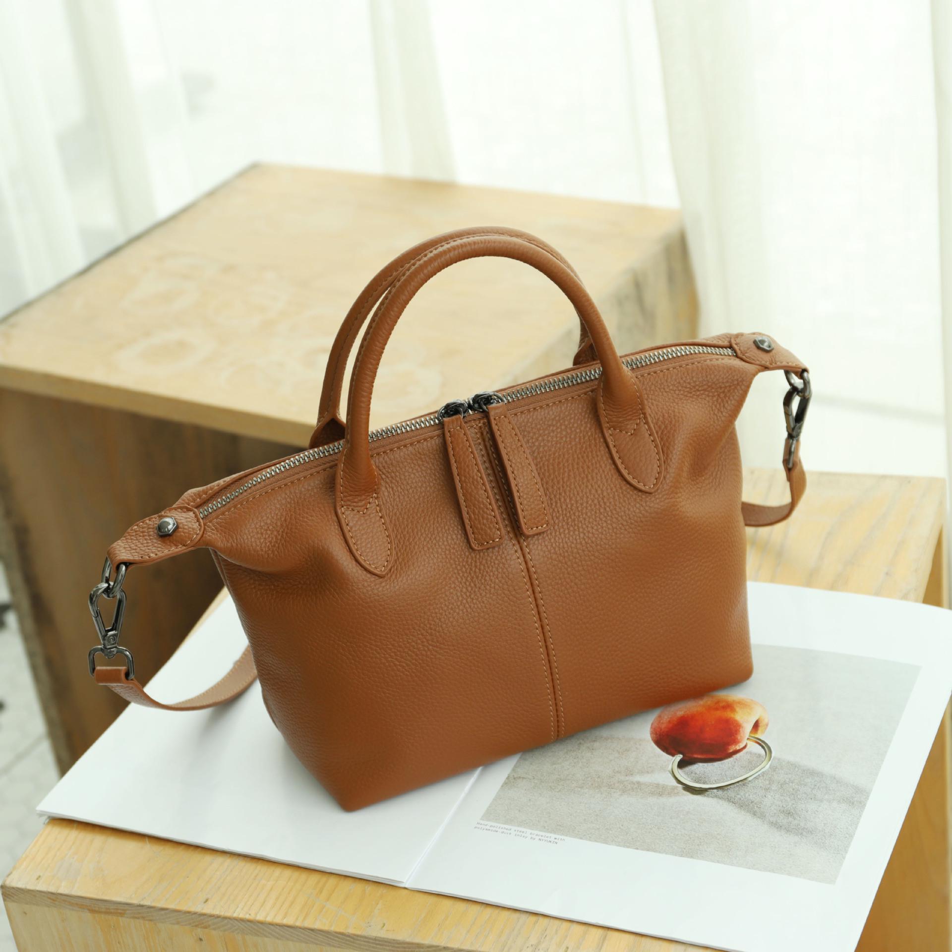 

2025 Women s Genuine Leather Boston Crossbody Tote - Large Capacity, Soft Leather, Casual Commute Style 22cm Length, 11cm Width, 18cm Height золотисто-коричневый