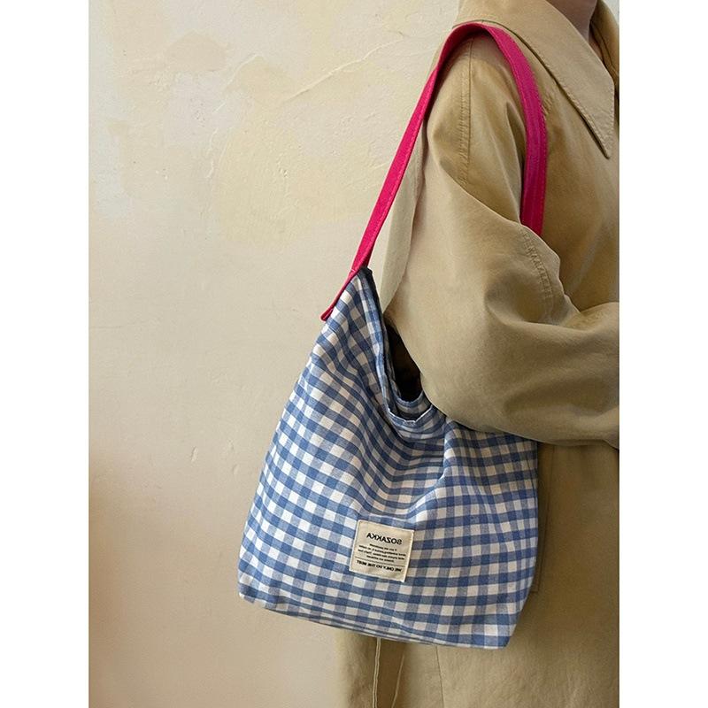 Korean niche canvas bucket bag 2025 new trendy bag contrasting color plaid shoulder bag literary commuter tote bag