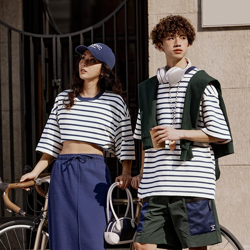 Li Ning Weekend Youth High Street American Vintage Striped Round Neck Casual Loose Soft Short Sleeve T-Shirt Unisex Tops Off-White Deep-Navy AHSU659-3