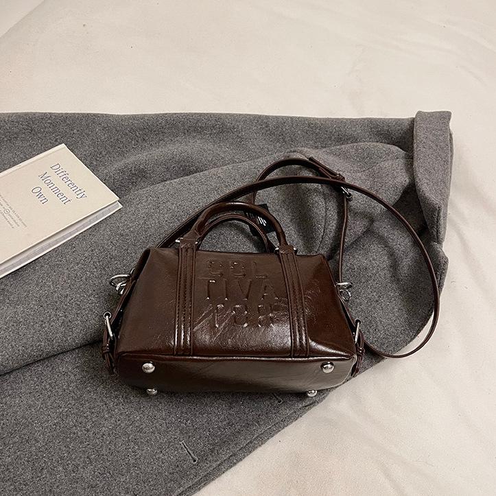 Simple Casual Handbag Bag Women's New Versatile Shoulder Messenger Bag Fashionable Commuter Pillow Bag