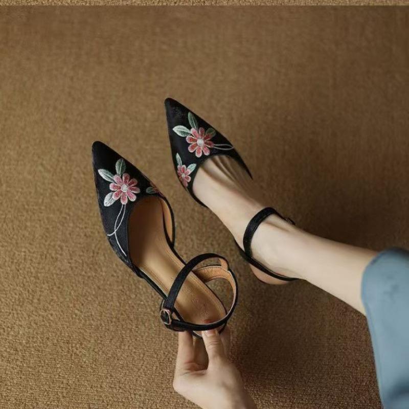 Baotou high-heeled sandals women's summer new models with skirt cheongsam embroidered stiletto empty sandals