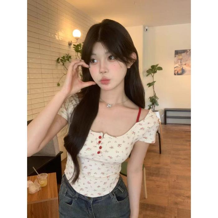 

Pure desire fake two short-sleeved women s T-shirt summer design sense niche irregular hem sweet floral suspender top tide S абрикосовый