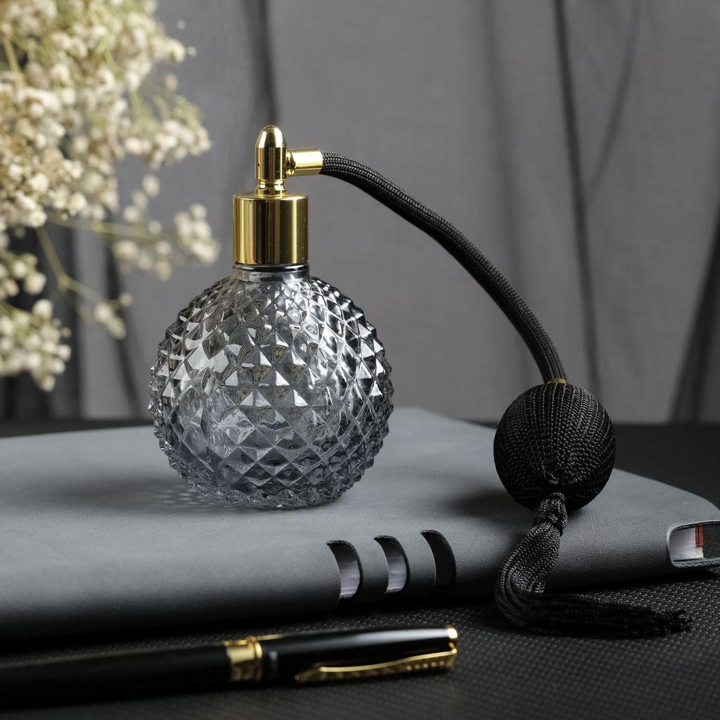 100ML Pineapple-Design Transparent Perfume Bottle with Long Airbag Spray, 18 Caliber Hedgehog Round Glass.