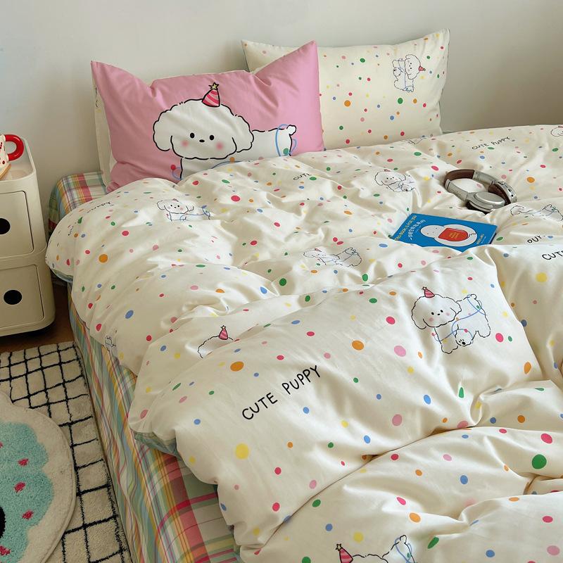 

Четырехсекционный милый маленький свежий хлопковый комплект из трех частей стеганое одеяло с изображением щенка простыня комплект для спальни 1.2m bed