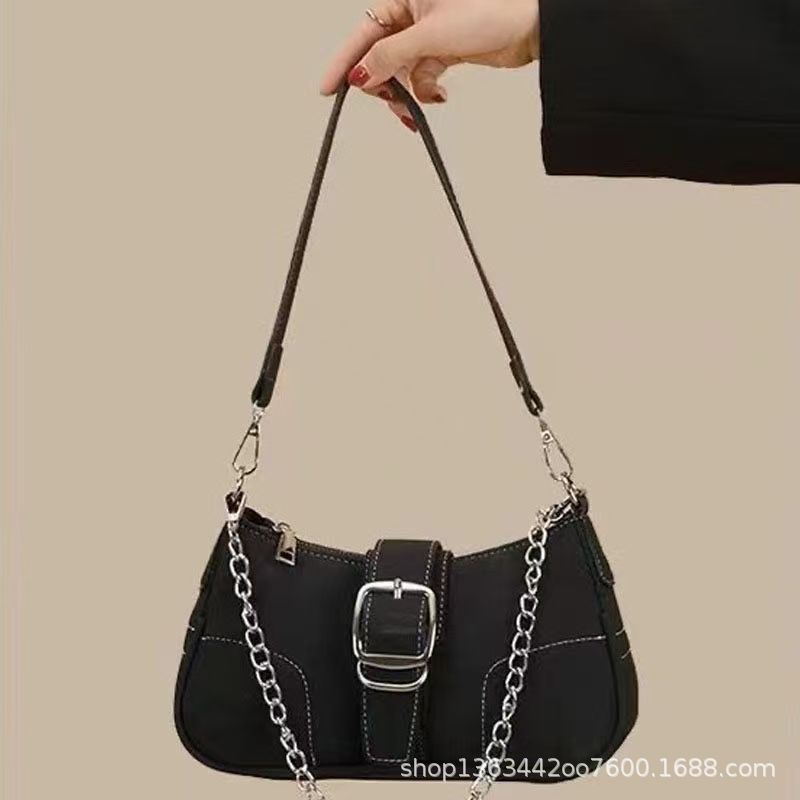 

Frosted soft shoulder chain handbag underarm bag women s fashion retro simple and versatile high-end textured baguette bag 24*14*7 чёрный