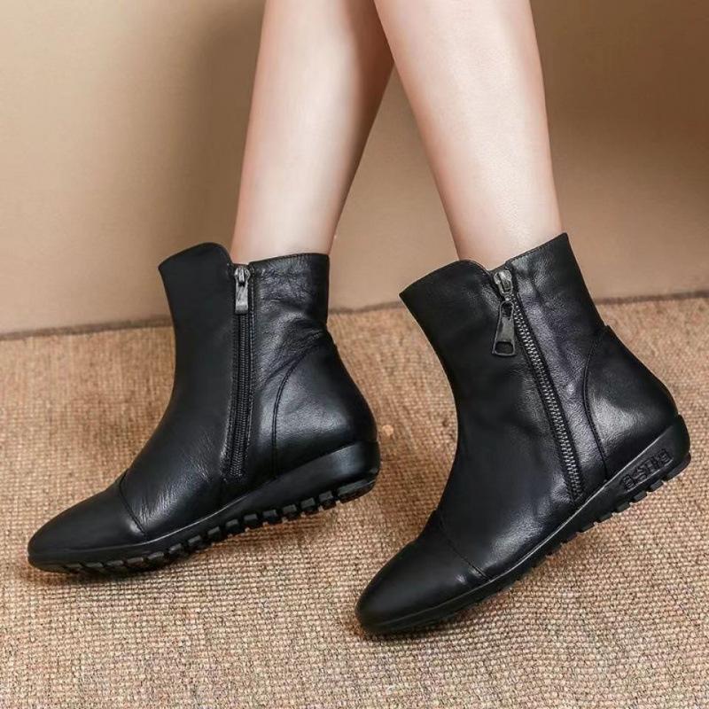 Autumn and winter flat-soled short boots women's boots soft-soled soft-faced side zipper medium mother shoes cotton boots velvet
