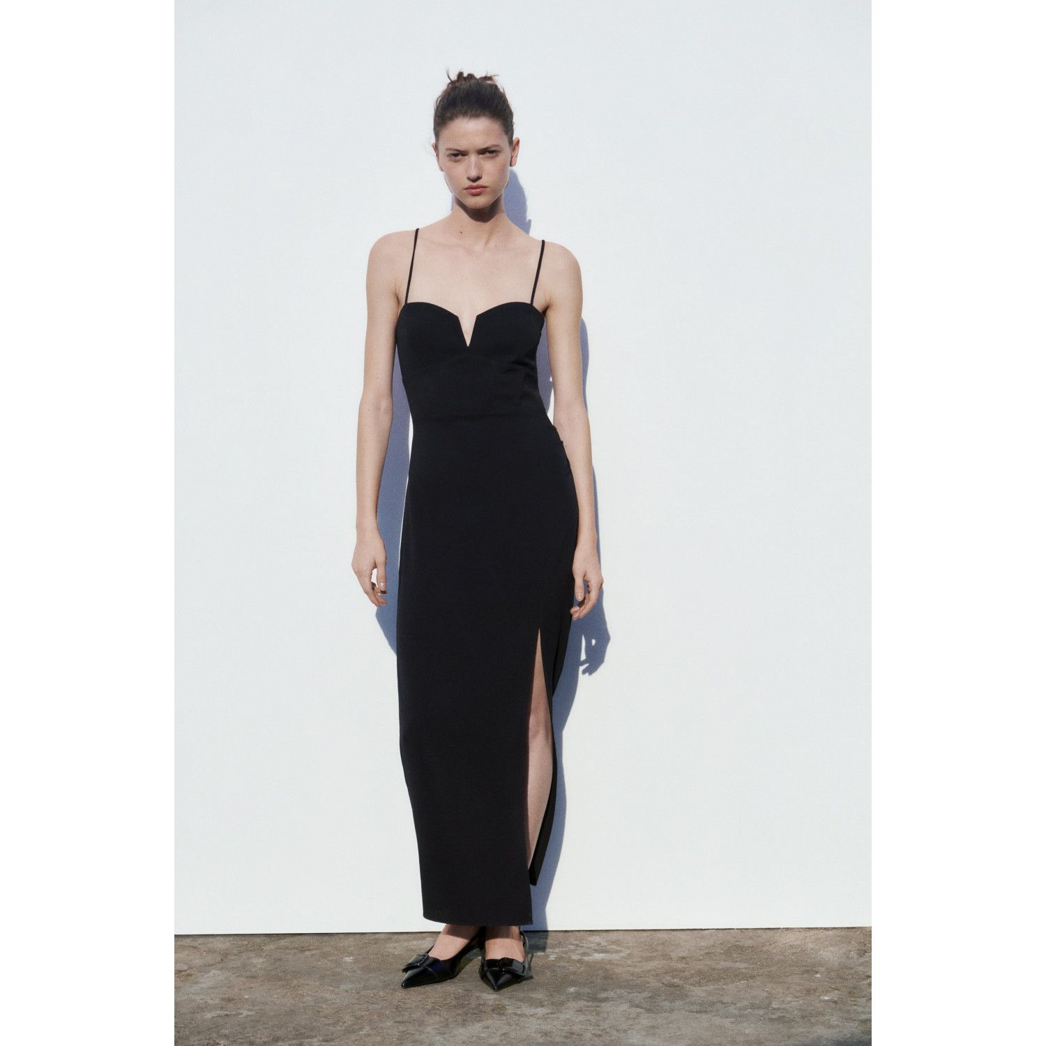 

CORSETRY-INSPIRED MIDI DRESS