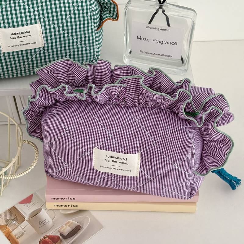 Cotton Checked Pattern Storage Bag With Breathable Design For Dorm Room Organization