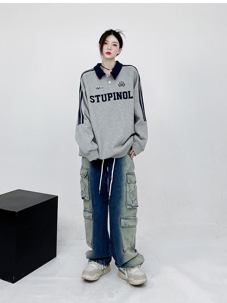 Damska modna koszulka POLO z długim rękawem o luźnym kroju w stylu preppy retro, z haftem literniczym, kołnierzykiem typu turn-down i paskami bocznymi