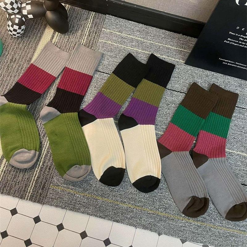 Autumn Socks, Women's Retro Color-blocking Mid-calf Socks, Slimming and Versatile Pile Socks