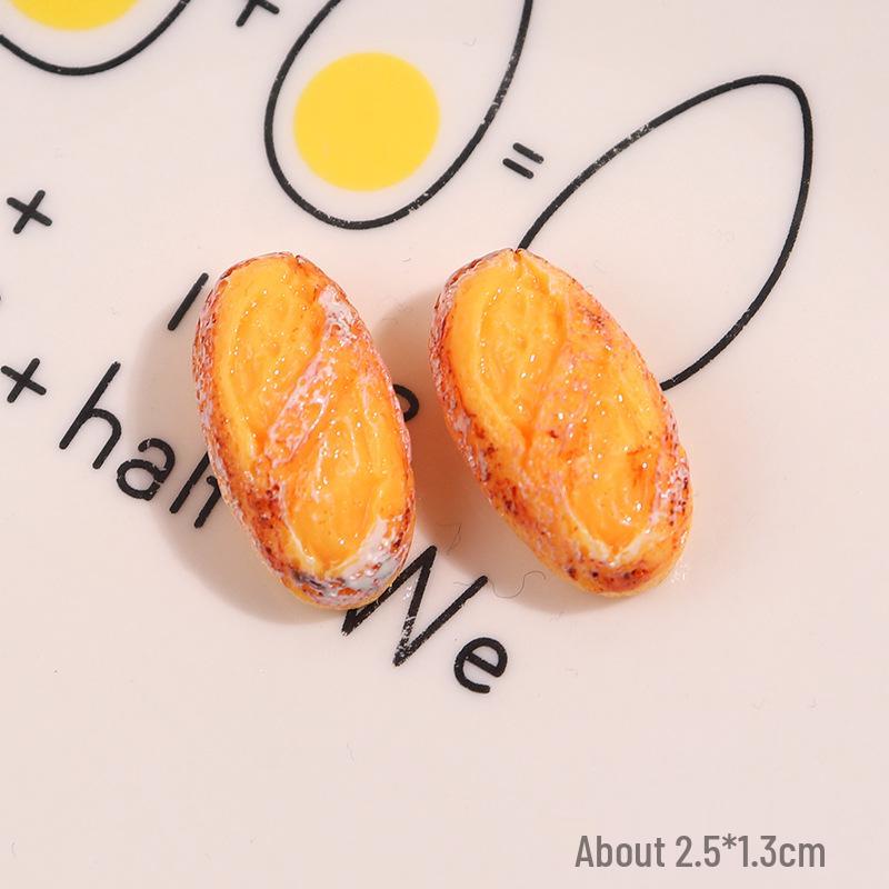 Miniature Cream Bread Simulation Toy Cake: DIY Resin Accessories for Children's Pretend Play and Handmade Projects.