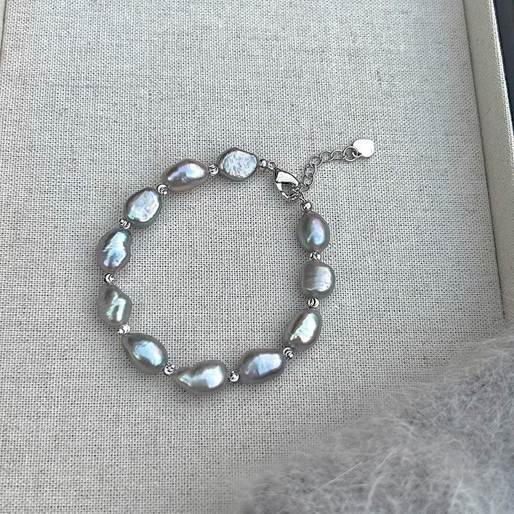 Female Fashion Sense Temperament and Unconventional Bracelet