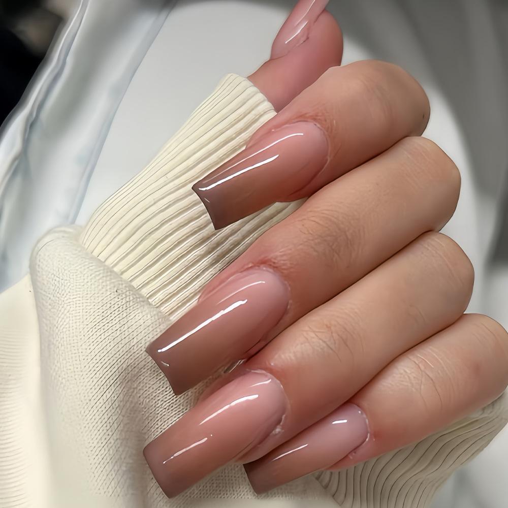 

24 pieces medium water tube brown gradient simple glossy fake nails fashionable and elegant wearable nail nail patches
