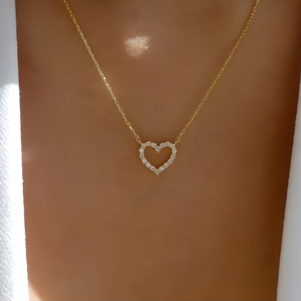 

Heart-shaped Pendant Necklace With Diamond And Openwork Zircon Design – , Stylish, Fresh, Sweet, And Sophisticated Accessory. One Size