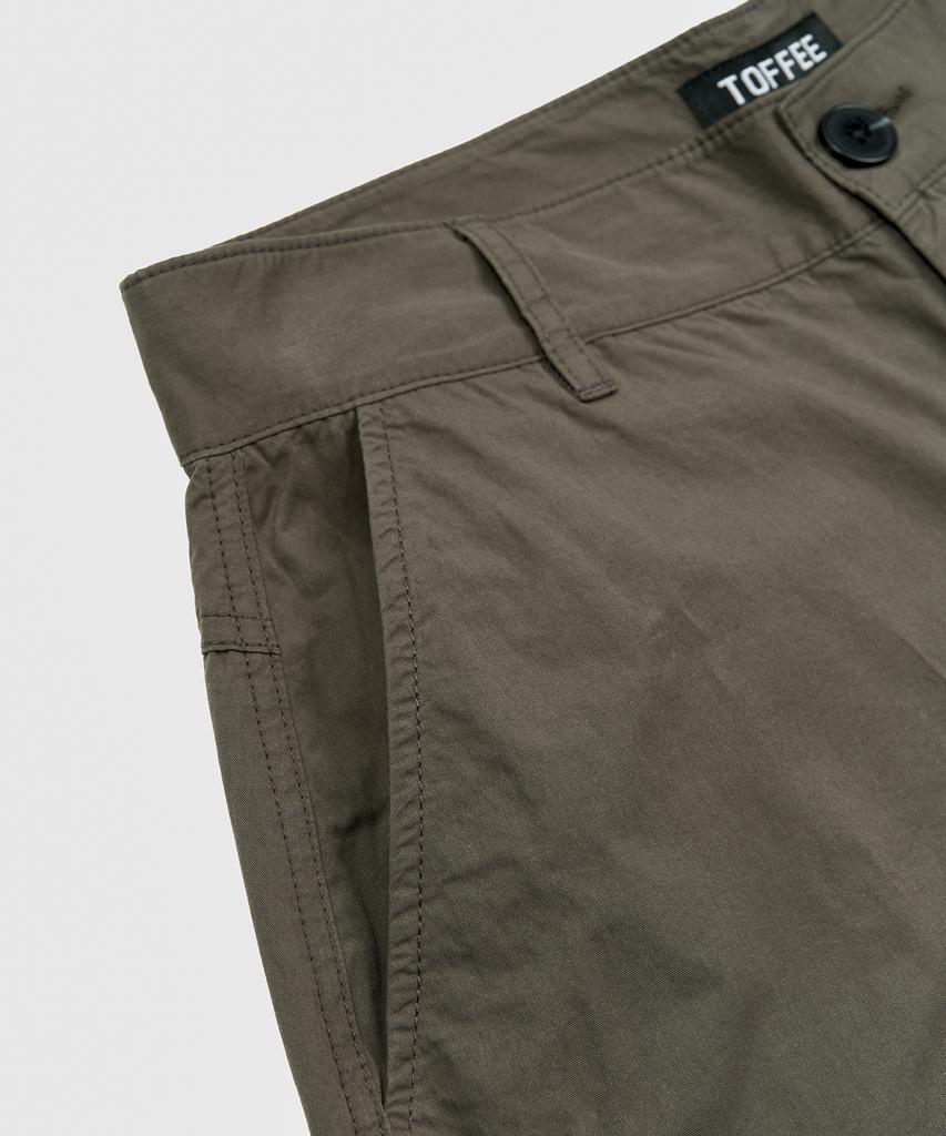TOFFEE Back Pocket Cargo Bermuda Pants (Khaki Brown)