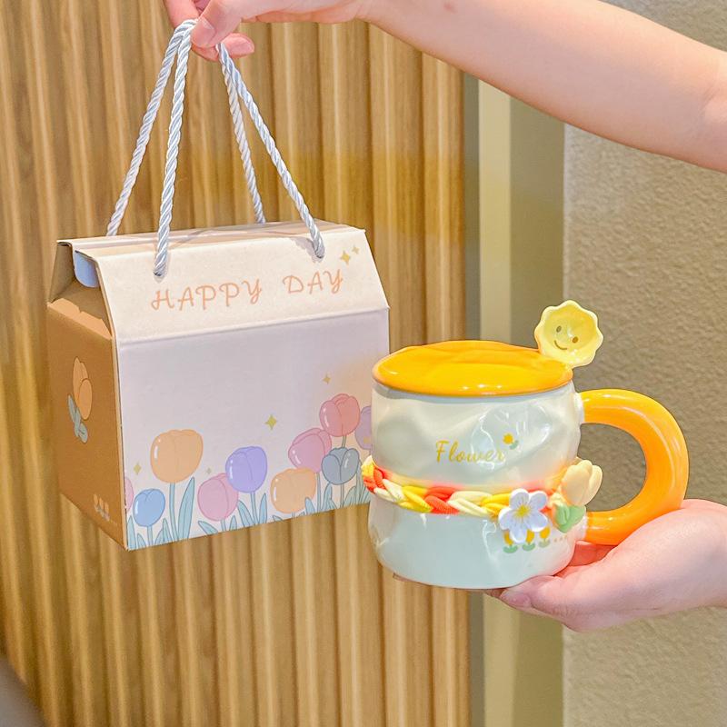 Uroczy kubek w kwiaty w pudełku prezentowym dla dziewczynek i dziewczyn, wartościowy prezent urodzinowy, praktyczny ceramiczny kubek pamiątkowy