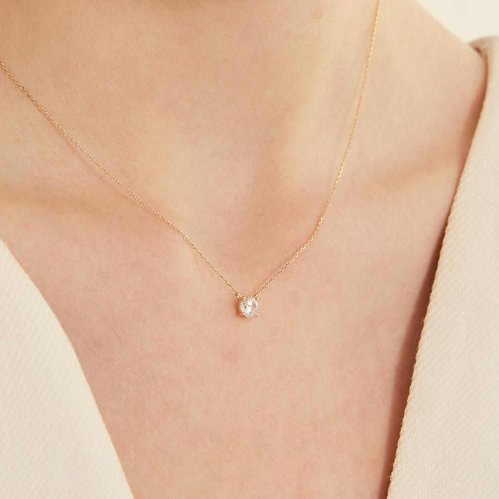 Lunne 14K Round Brilliant 0.5 Carat Moissanite Necklace (14K Gold) #Mon01