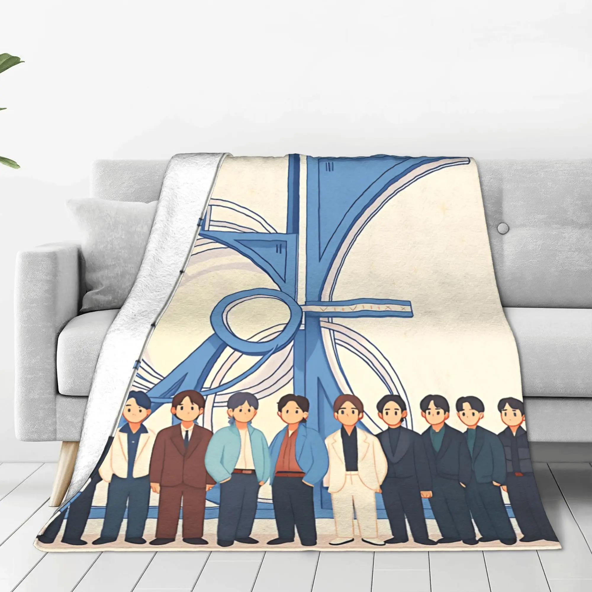 Junior Size Soft Warm Plush Throw Blanket for Students Couch Chair Flannel Bedspread Bed Cover 40x50in
