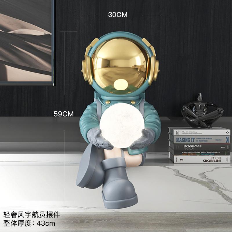 Modern Art Home Decoration Astronaut Statue With Lamp Fashion Sculpture Creative Living Room Desktop Decor Resin Crafts Gift